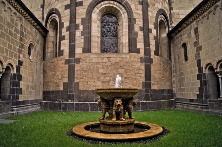 maria laach abbey 1050503 1920 2 768x510